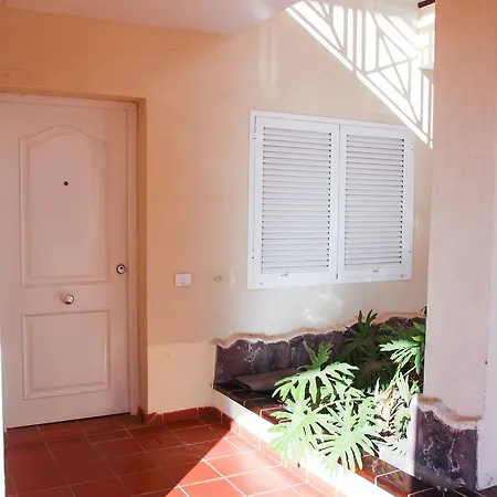 Cozy Ground Floor With Terrace In Los Cristianos Apartamento